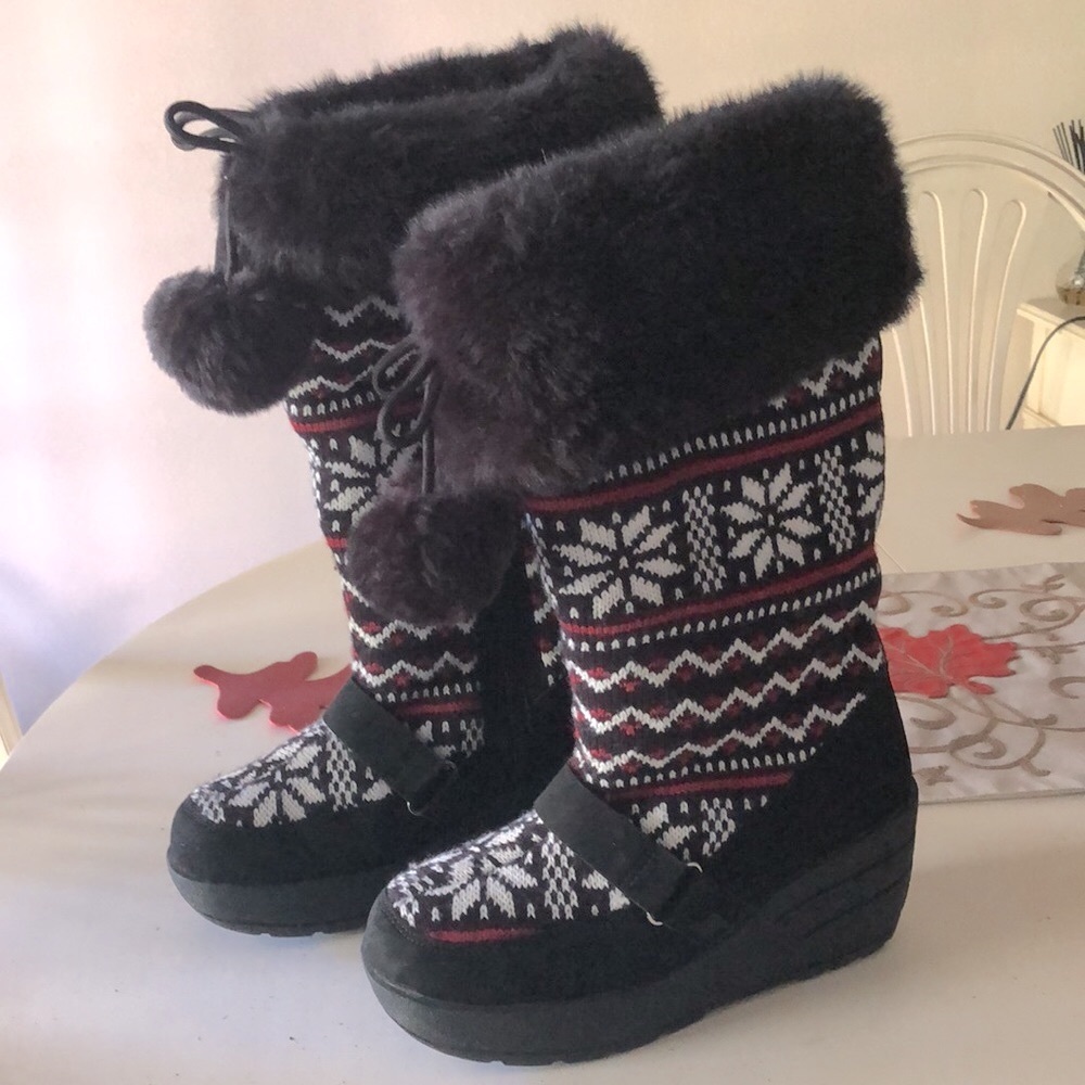 Snowflake Knit Wedge Heel Boots Pom Pom-Fair Isle sweater Faux Fur Winter Boots